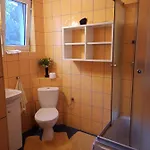 Privatunterkunft Dom Nad Jeziorem *