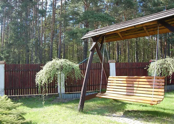 Dom Nad Jeziorem Homestay *